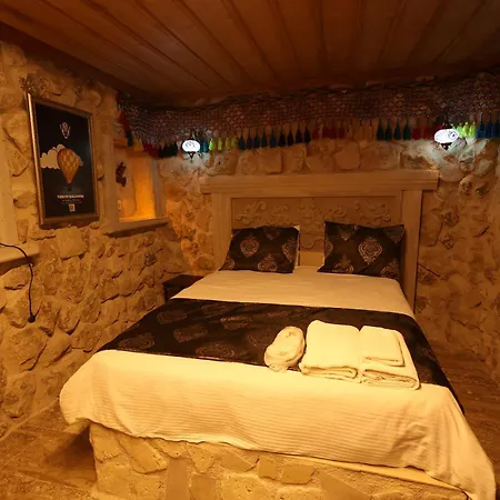 Lucky Luke Stone House *