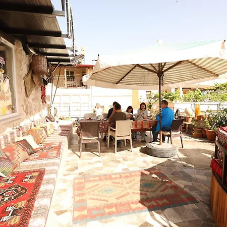 Lucky Luke Stone House Homestay Goreme