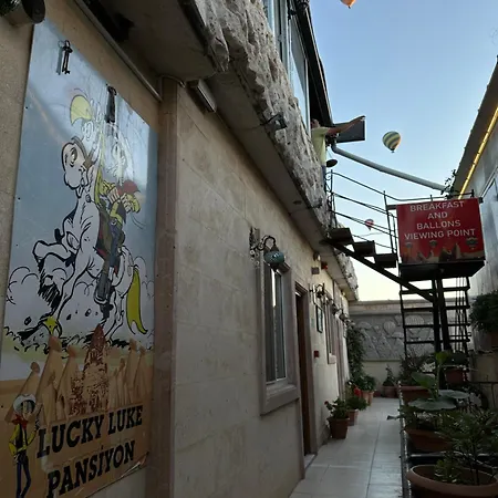 Lucky Luke Stone House *