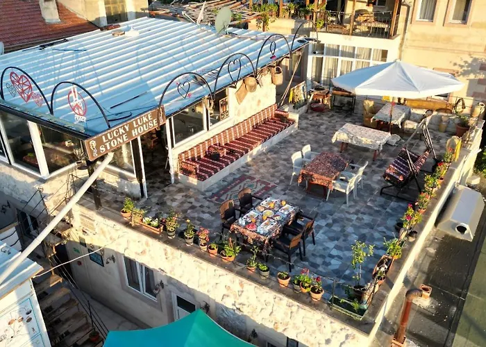 Lucky Luke Stone House