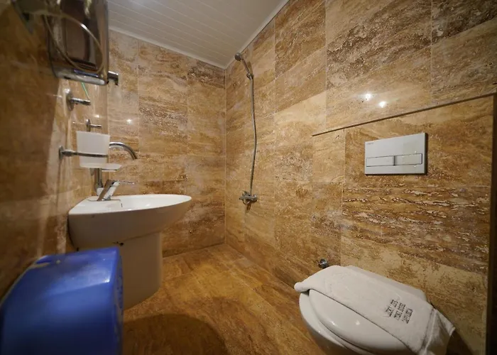 Lucky Luke Stone House *