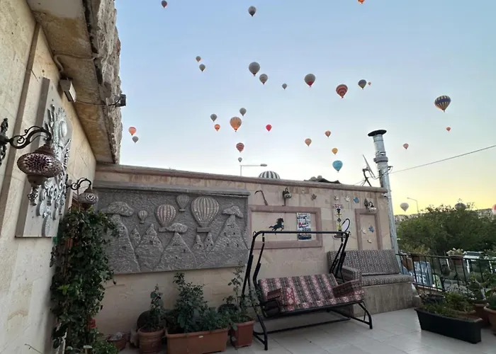 Lucky Luke Stone House